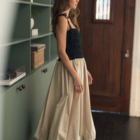 Elegant Two-Tone Balloon Maxi Dress