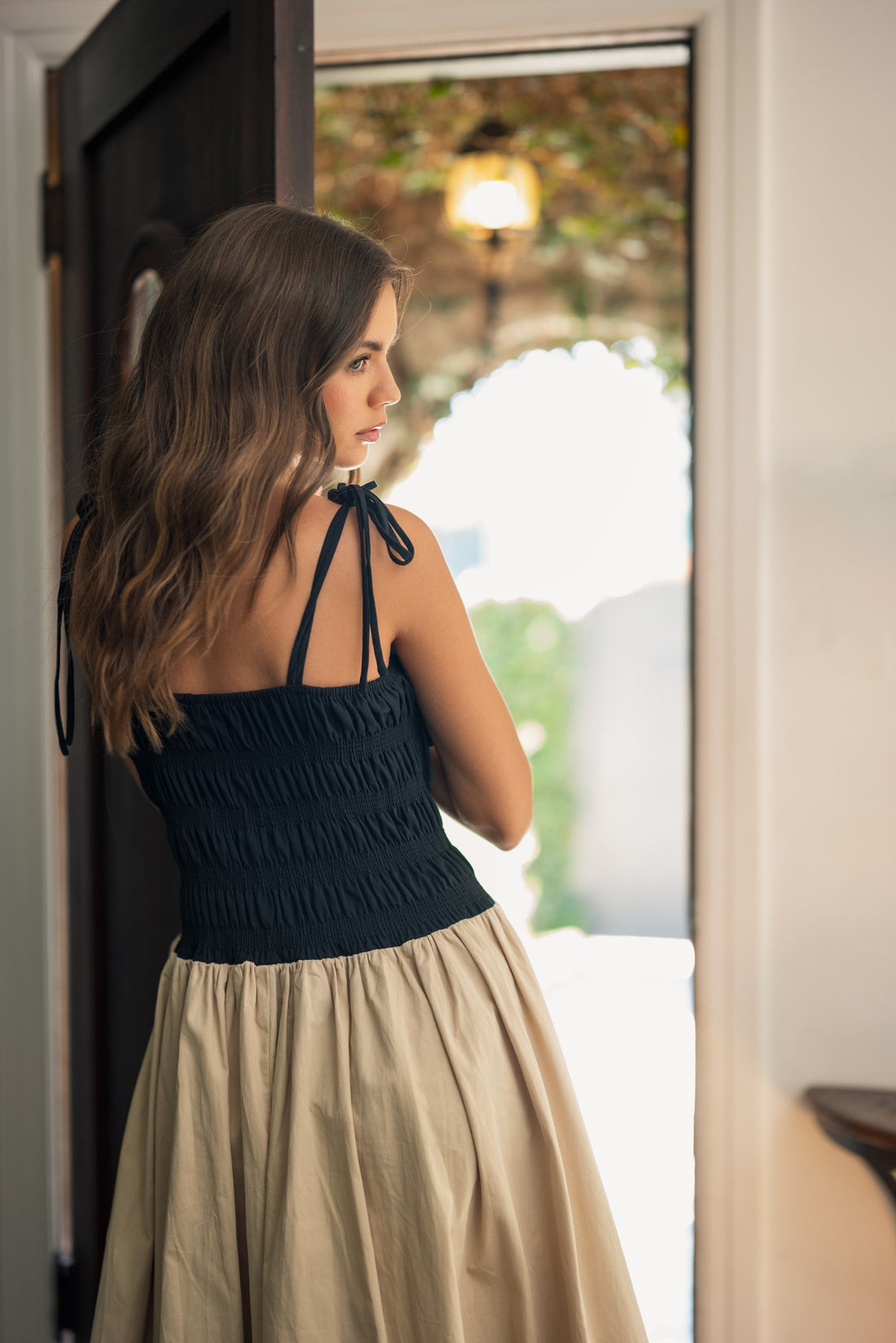 Elegant Two-Tone Balloon Maxi Dress