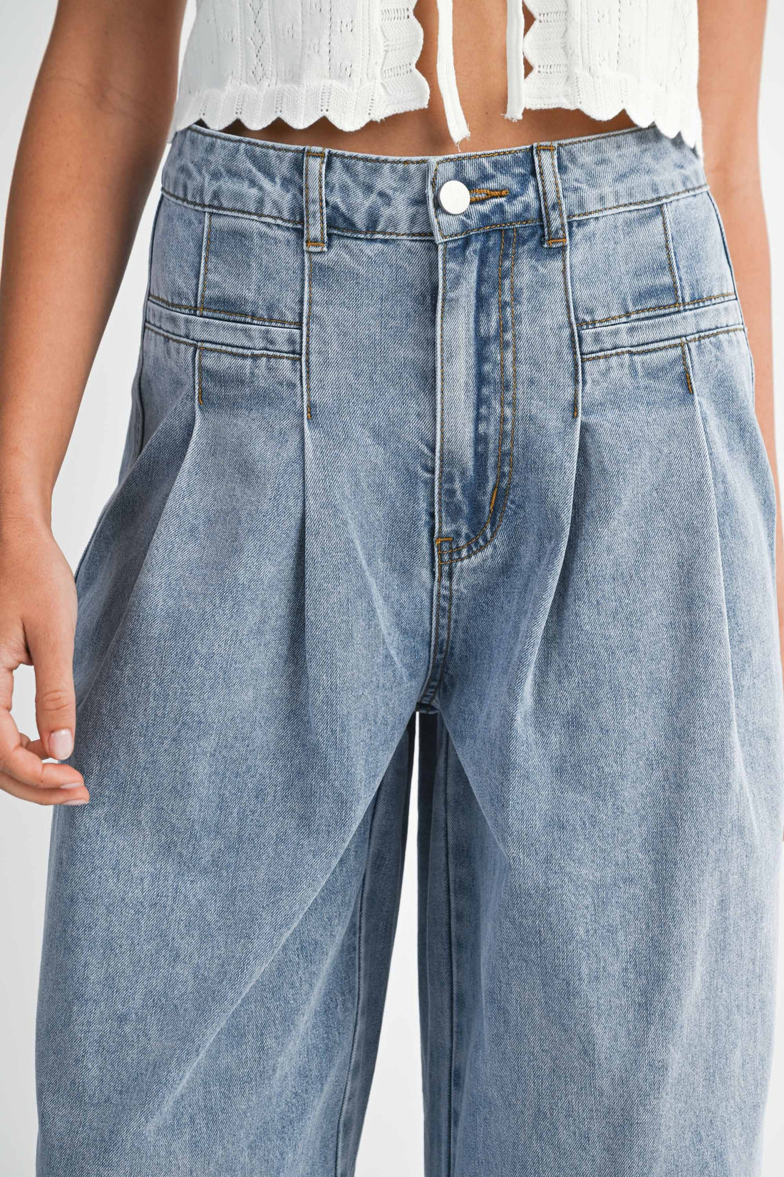 High-Waisted Pleated Wide-Leg Jeans