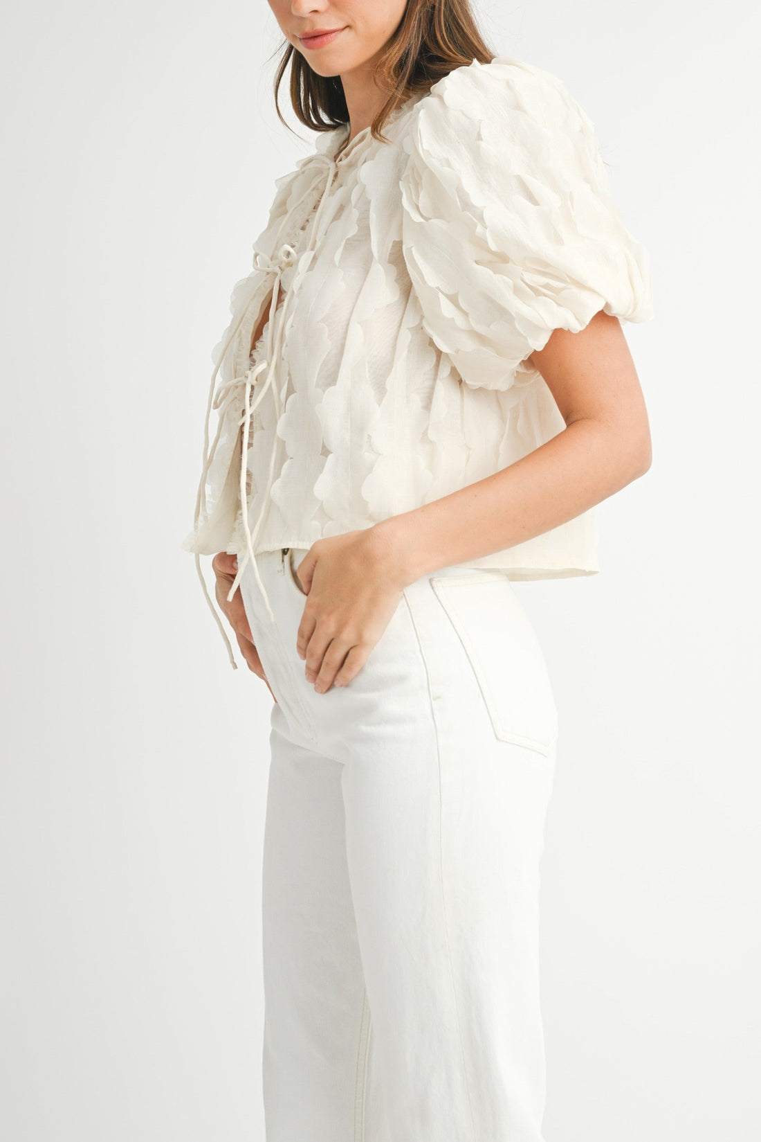 Textured Scallop Puff Sleeve Blouse Top