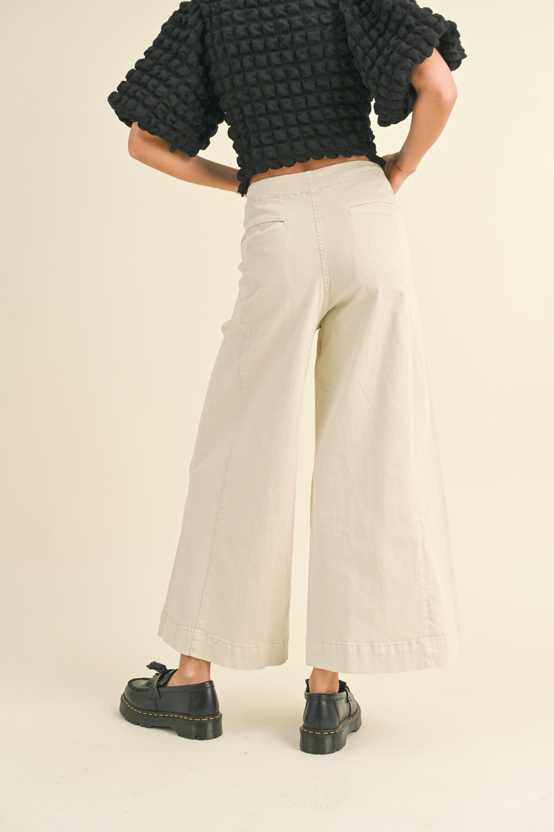 Stretched Wide Leg Premium Pants