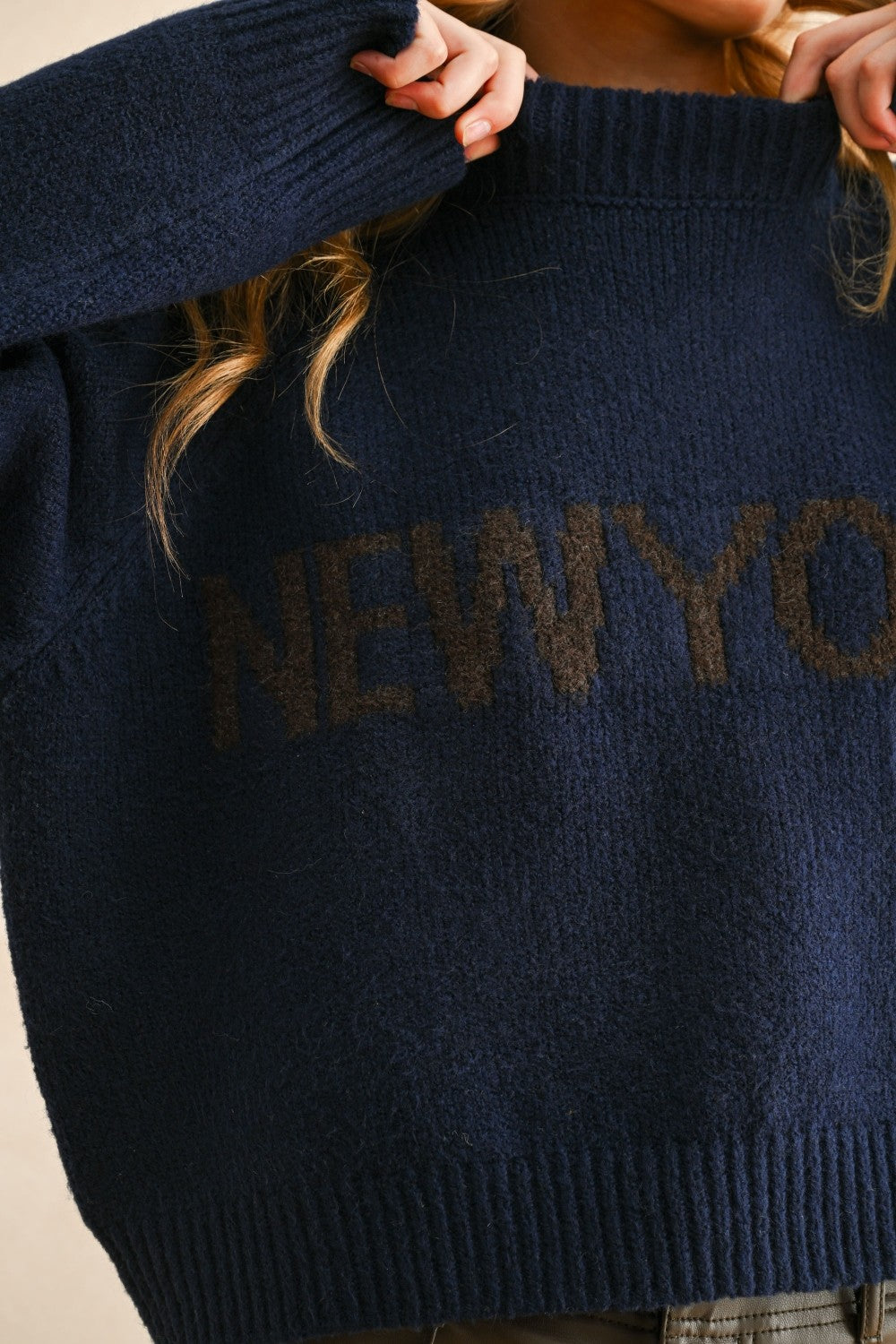 City Script Knit Sweater – London / Paris